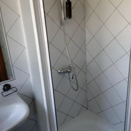 Sveciu Namai Alejos Azuolas Guest house